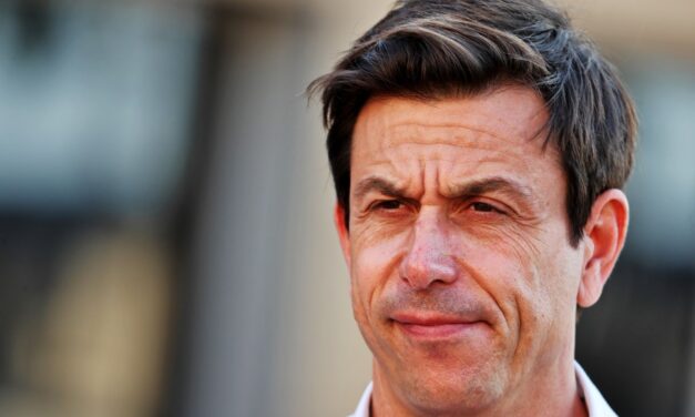 Mercedes rinuncia all’appello che non avrebbe dato il titolo ad Hamilton 