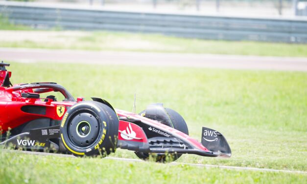 Ferrari SF-23 a Fiorano: c’è anche il nuovo fondo che riprende soluzioni Red Bull