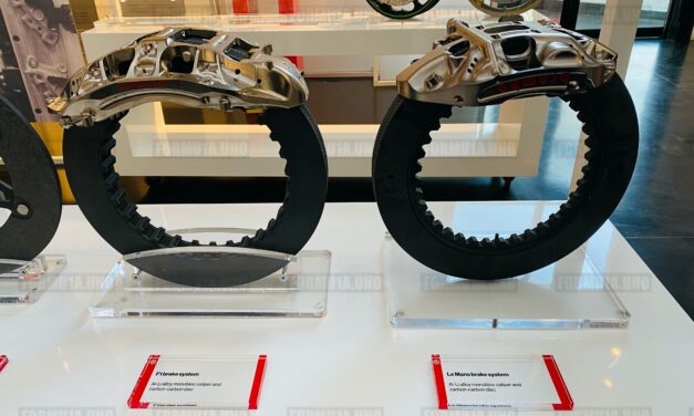 Brembo: il disco di una Formula 1 viene prodotto da fogli di tessuto non tessuto!