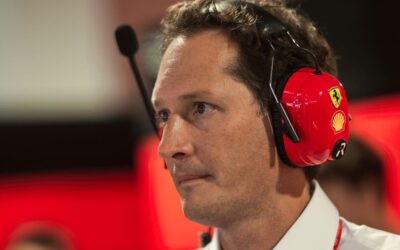 Ferrari, Lewis Hamilton è un decreto presidenziale di John Elkann