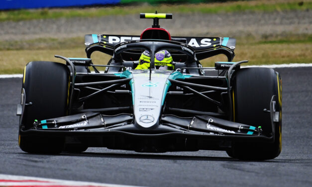 Mercedes: Hamilton incoraggiato dalla W15, Russell paga un errore