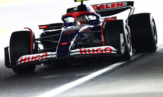 FP2 Giappone: la pioggia limita i giri, Piastri il più veloce