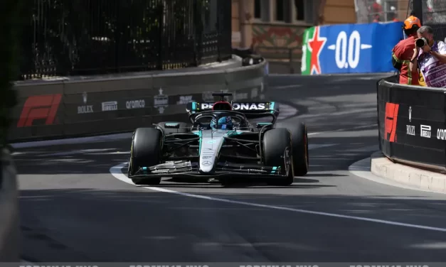 Passo indietro Mercedes: la nuova ala anteriore si ispira a quella della W14