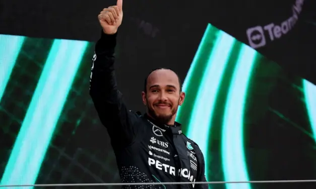 Hamilton: “Il fuoco è vivo dentro di me, Barcellona mi ha fatto bene”