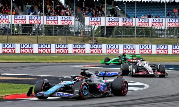 Alpine struggle for performance in Silverstone