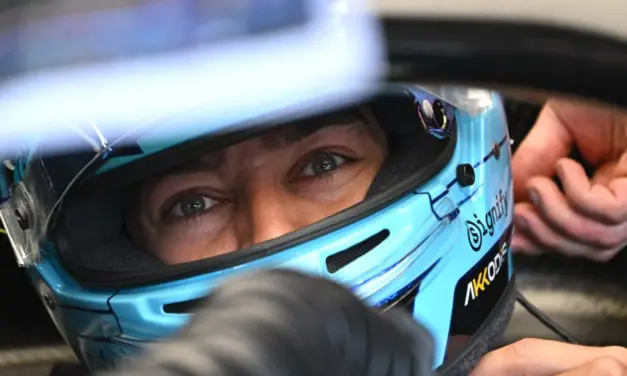 Russell: “Mercedes da primi posti, ma qualifica disastrosa”