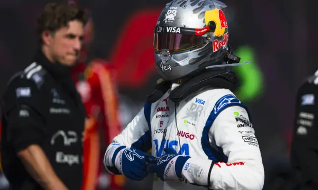 Ricciardo “angry” after no apology for VCARB strategy call