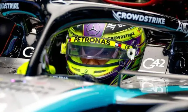 Hamilton grateful for wet qualifying as Mercedes abandons new floor