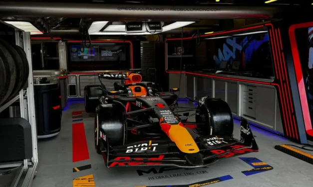 GP Azerbaijan, FP1: primo tempo per Verstappen, Leclerc a muro
