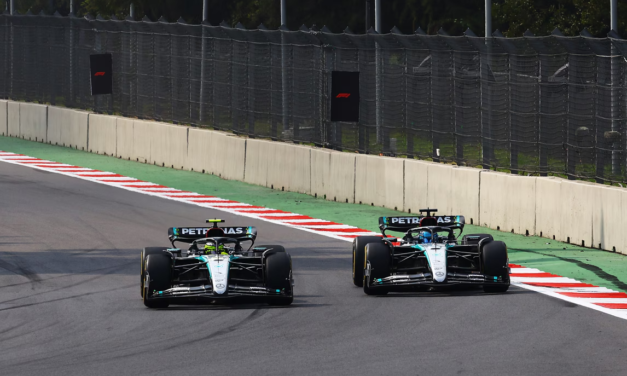 Russell: Collapsed front wing made it “tricky to hold on”