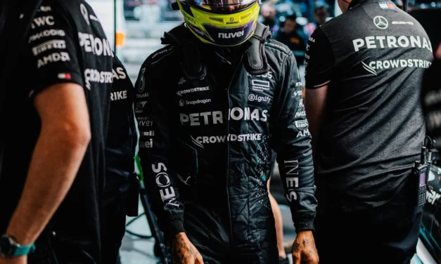Hamilton stranded in P10 as W15 started “snapping away” in Q3
