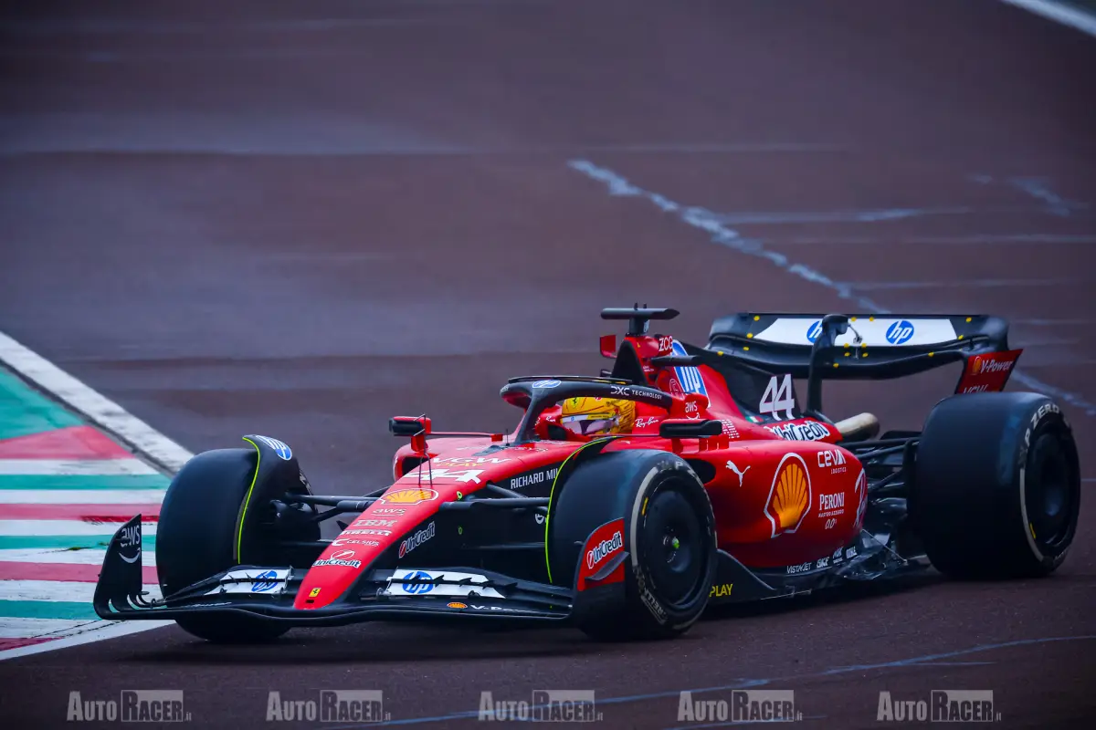 Ferrari a Barcellona in pista con due auto per Leclerc e Hamilton ...