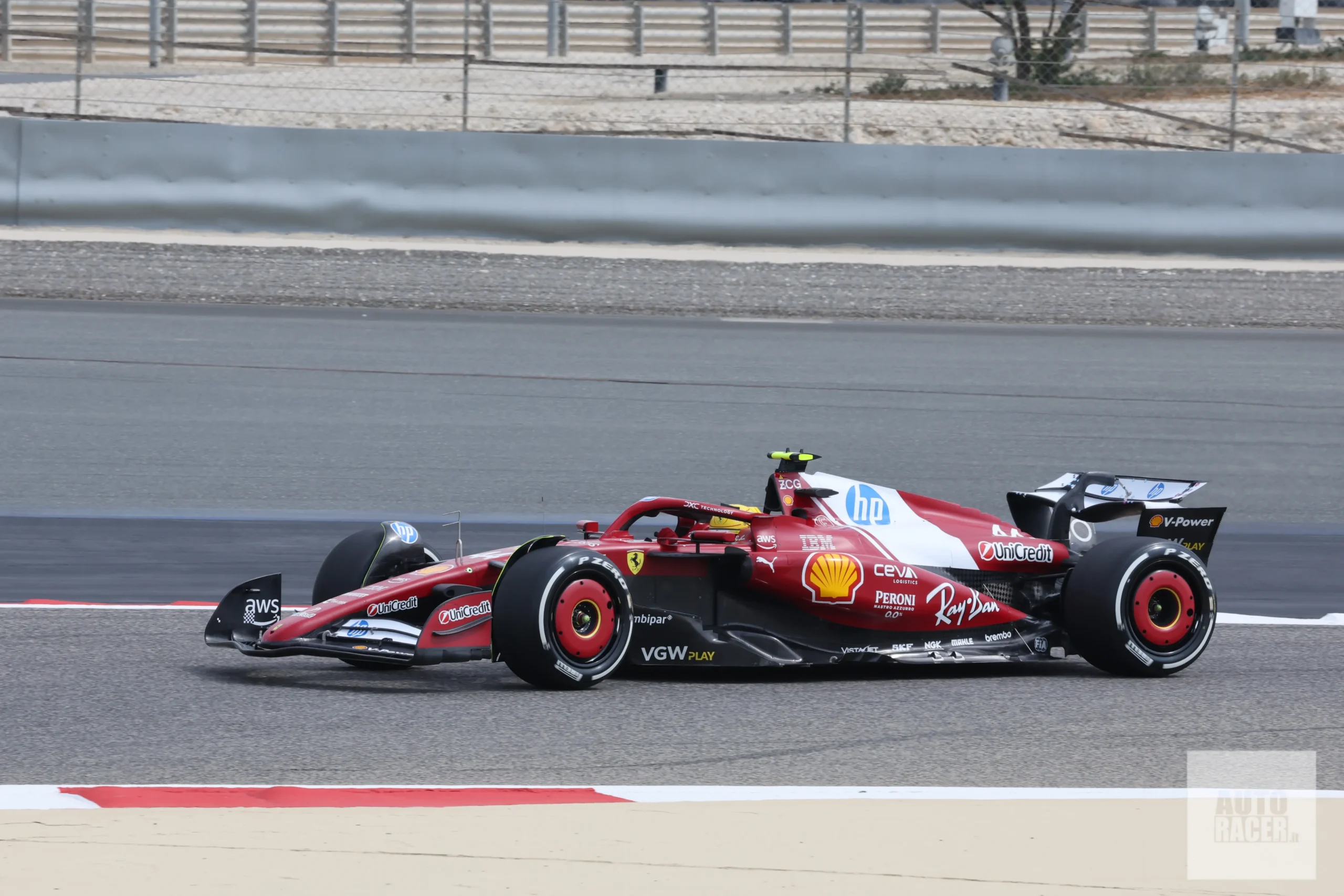 Hamilton Ferrari Test Bahrain