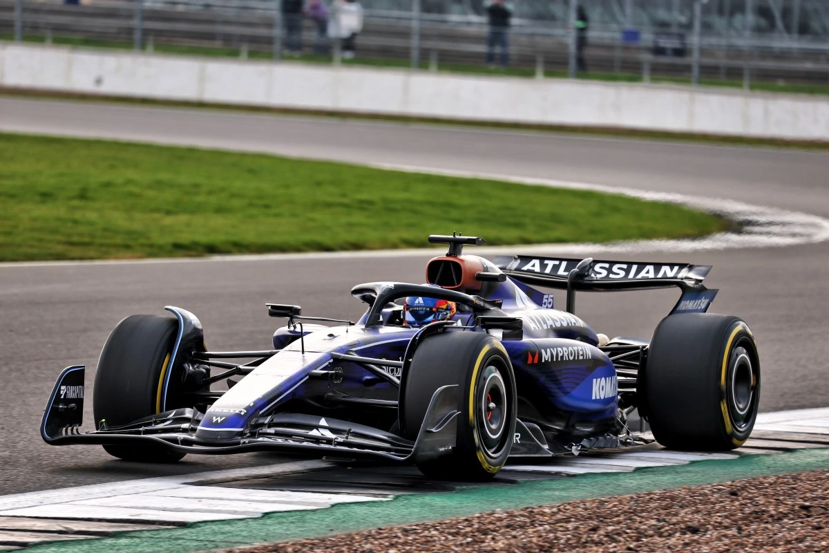 Williams FW47 Sainz