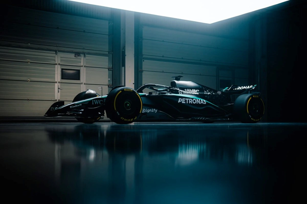 Mercedes W16