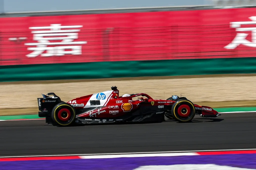 Leclerc Ferrari Cina