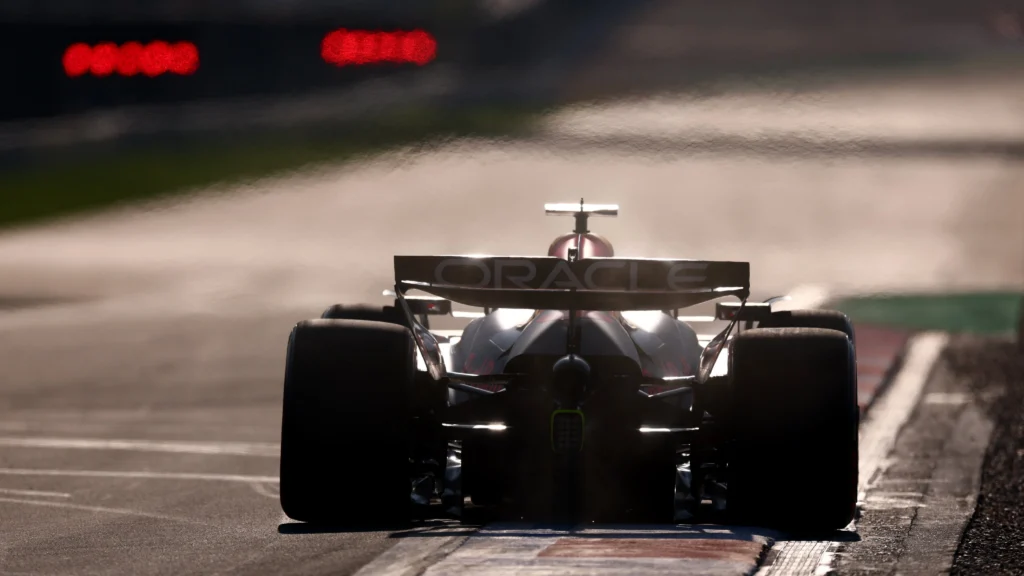 Red Bull Verstappen Cina