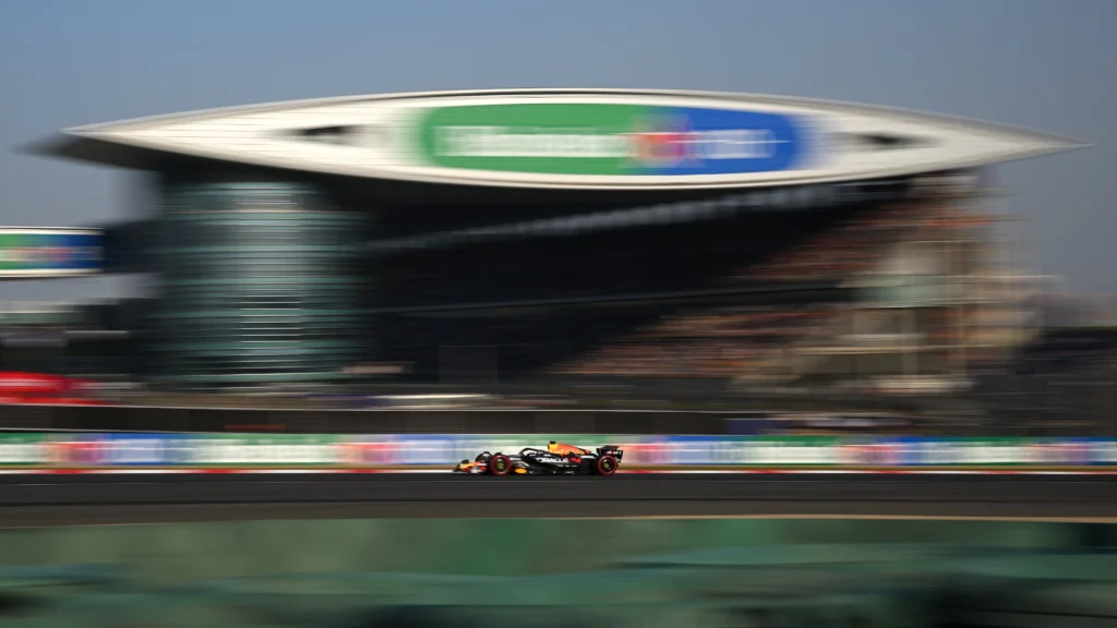 Red Bull Verstappen Cina