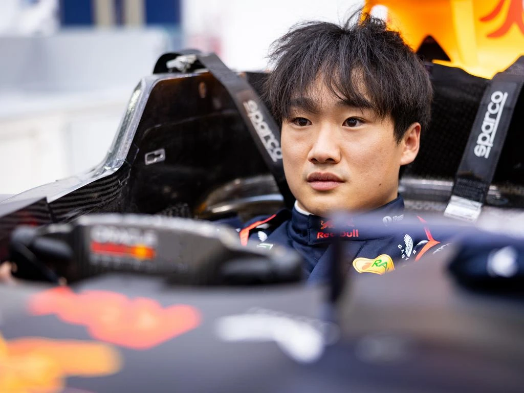 Tsunoda Red Bull