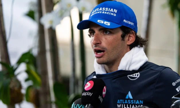 Sainz: il contatto con Albon è costato 3 decimi “Dovevamo giocare di squadra”