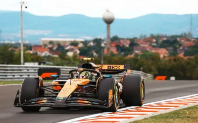 Norris batte Piastri e vince in Ungheria, Leclerc crolla e perde il podio