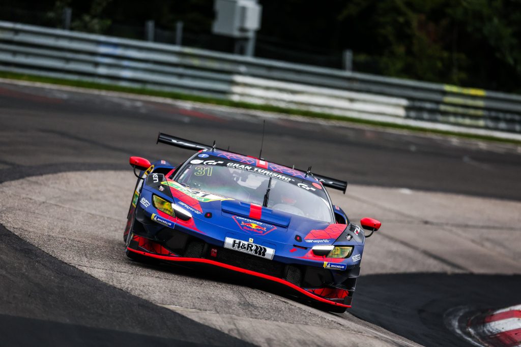 Max Verstappen, esordio trionfale in GT3: vittoria al Nürburgring con la Ferrari 296 GT3