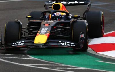 Verstappen domina. Primo podio di Sainz e Williams, debacle Ferrari e McLaren