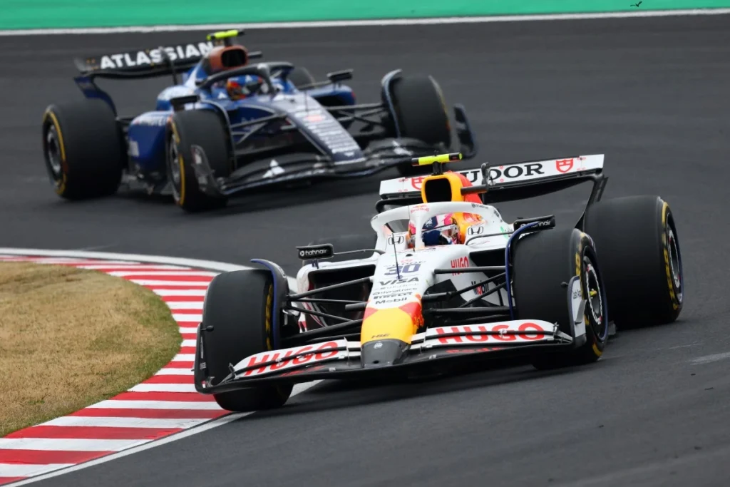 Lawson (Racing Bulls), Sainz (Williams)