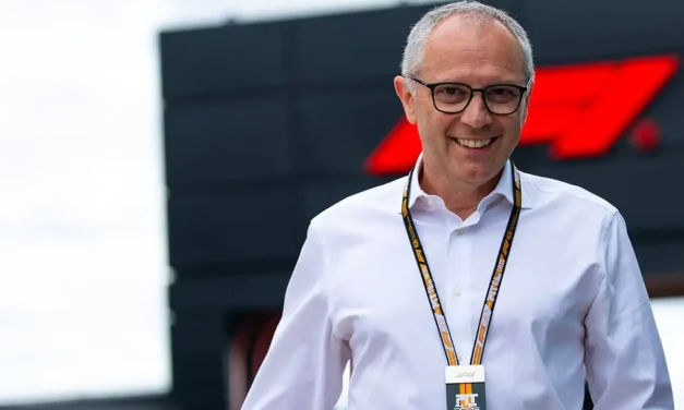 Domenicali parla di Sprint e di griglia invertita ma c’è un’altra priorità