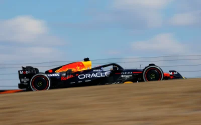 Verstappen in pole per la Sprint davanti alle McLaren. Ferrari mai così lontana