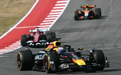 Verstappen ‘pigliatutto’ vince ad Austin, secondo Norris. Leclerc torna a podio