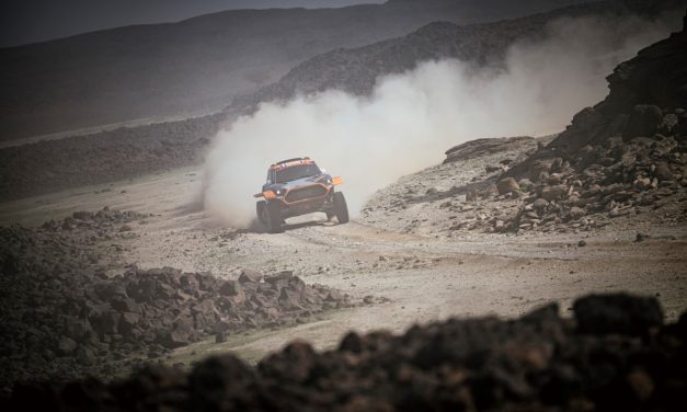 Dakar 2026, tappa 1: vince de Mevius, beffato Ekstrom, disastro per Al Rajhi