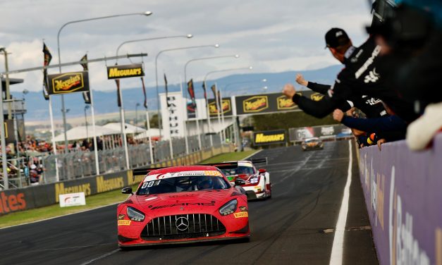IGTC | 12 Ore Bathurst: nel caos vince la Mercedes-GMR, Rossi/Marciello/Farfus terzi