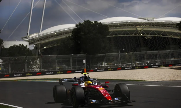 Hamilton soddisfatto, Vasseur sottolinea: “Più semplice per lui rispetto all’anno scorso”