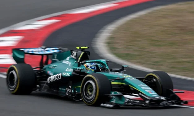 Aston Martin, le vibrazioni fermano Alonso: “Spero che Honda faccia i suoi compiti”
