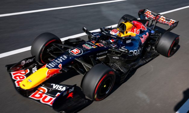 Red Bull, quante novità: al filming day una RB22 rinnovata