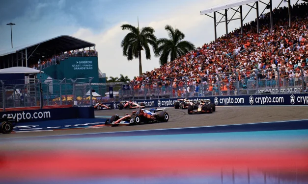 Pirelli, a Miami le mescole più morbide della gamma: Mercedes e Ferrari a caccia della prima vittoria