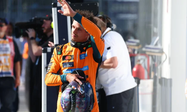 Norris: “Mi aspetto Ferrari in pole, è la migliore nelle curve lente, ma momento McLaren è promettente”