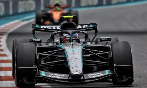 Mercedes sorprende: doppio aggiornamento sulla W17 in Canada