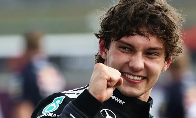 Antonelli in pole a Silverstone: “prime fasi di gara determinanti, Ferrari temibile”