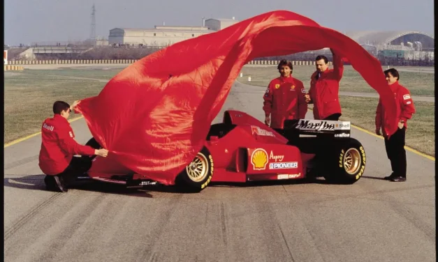 Willem Toet aveva modificato la F310, ci ha raccontato come è nata la Ferrari dell’era Schumacher: «Arrivava in pista prima di tutti, i dati gli davano sempre ragione”