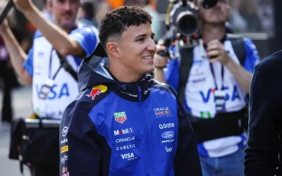 Red Bull completa la line-up 2027: Hadjar confermato al fianco di Verstappen