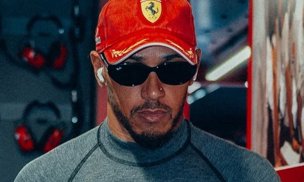 Ferrari, la critica di Hamilton: “Alla Mercedes avevamo un regolamento scritto, qui non ci sono regole”