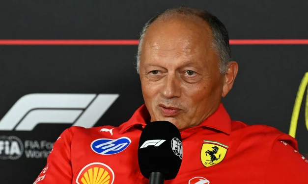 Vasseur: “La scia a Monza vale 4 decimi, difficile lottare con Russell e Verstappen. Ferrari a 6-7 decimi da Mercedes a Melbourne, ora siamo vicini”