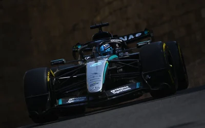 Russell e Mercedes demoliscono la concorrenza, Antonelli a muro. Leclerc in prima fila