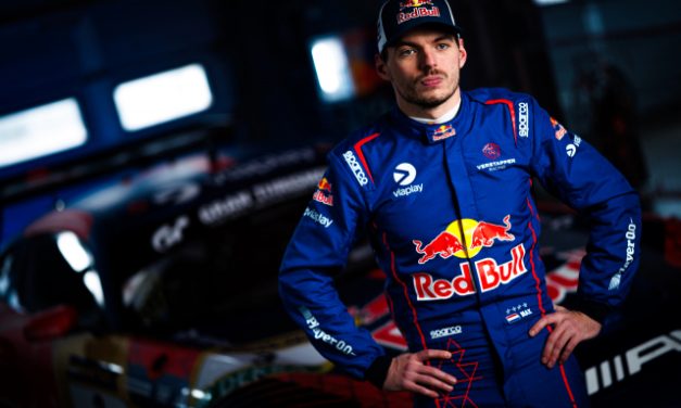 GTWC: Max Verstappen con Barnicoat e Lulham a Portimao, niente Palou