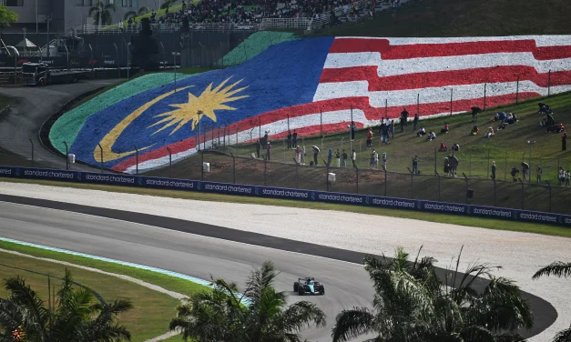 Sepang mescola le carte: Mercedes è veramente in difficoltà con gli aggiornamenti?