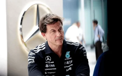 Mercedes a Singapore con due vetture diverse per tutto il weekend?